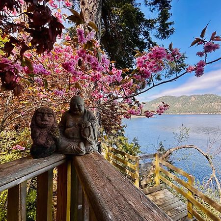 Shangrila Waterfront Vacation Home Bedwell Harbour Extérieur photo