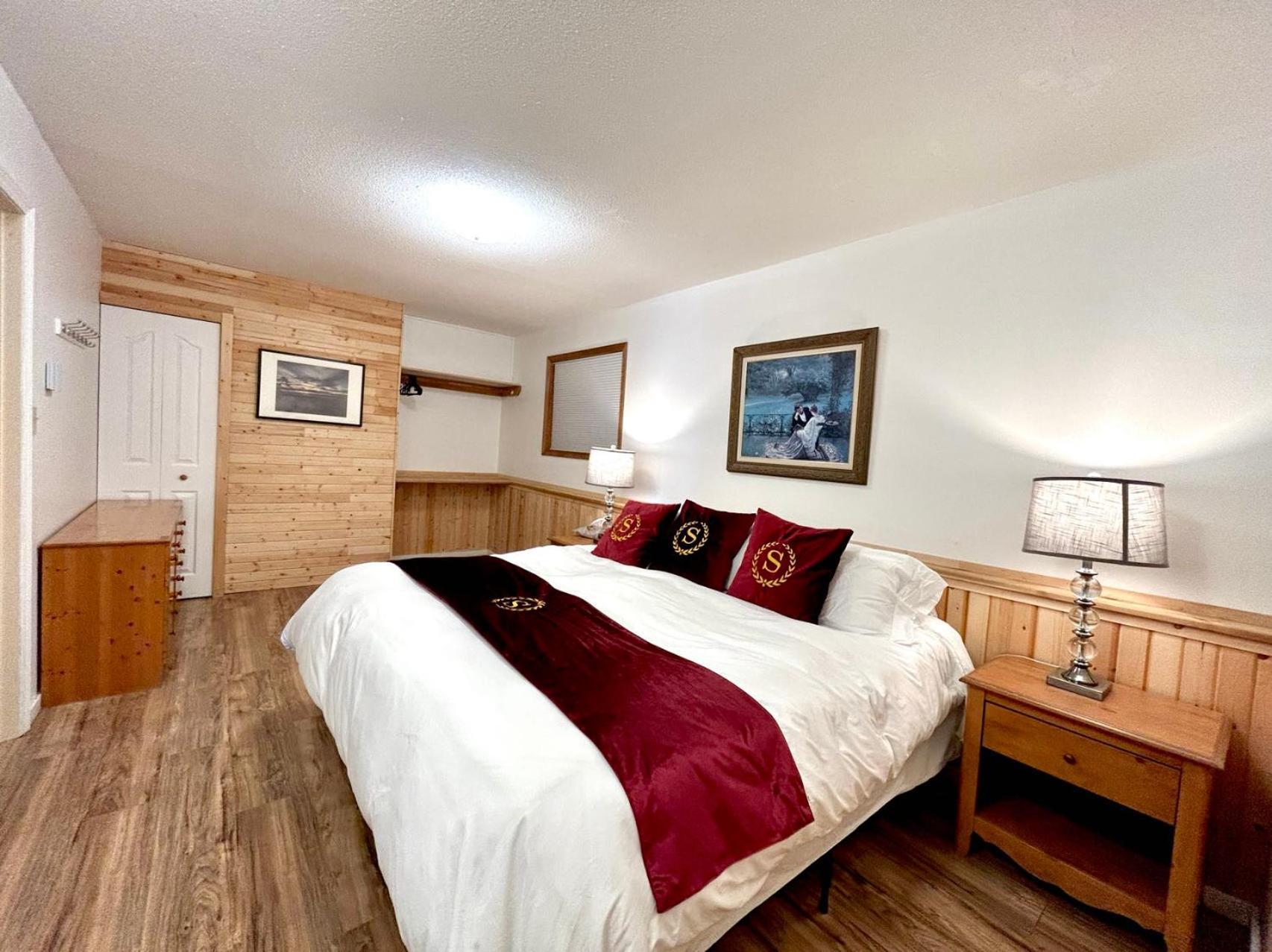 Shangrila Waterfront Vacation Home Bedwell Harbour Extérieur photo