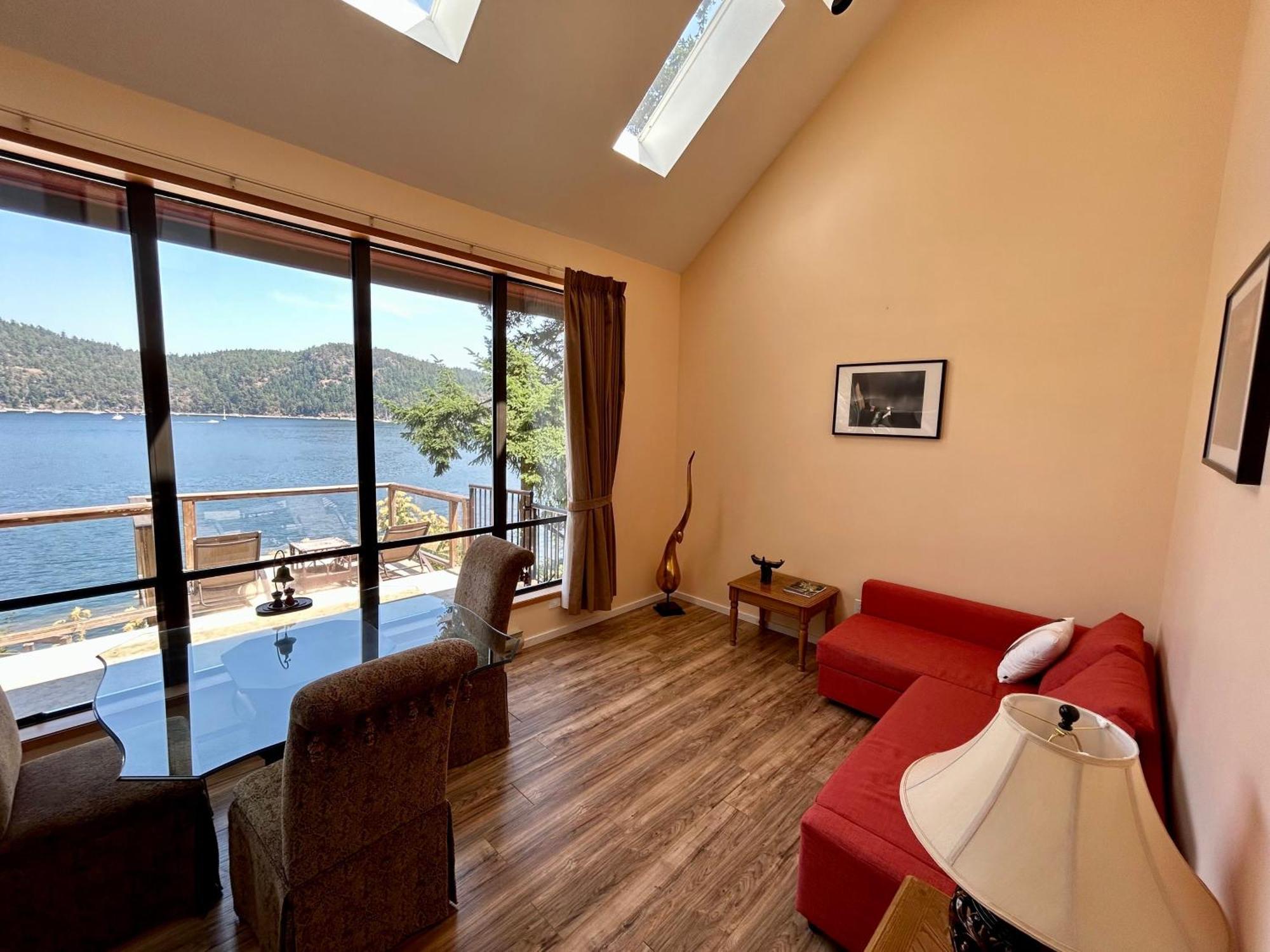 Shangrila Waterfront Vacation Home Bedwell Harbour Extérieur photo