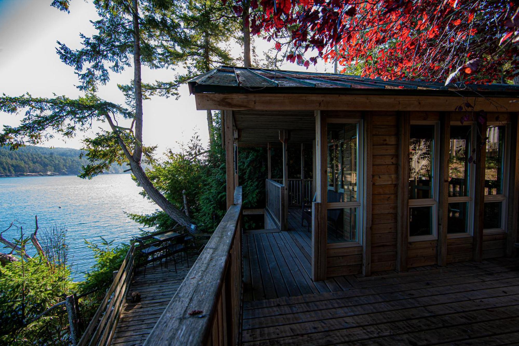 Shangrila Waterfront Vacation Home Bedwell Harbour Extérieur photo