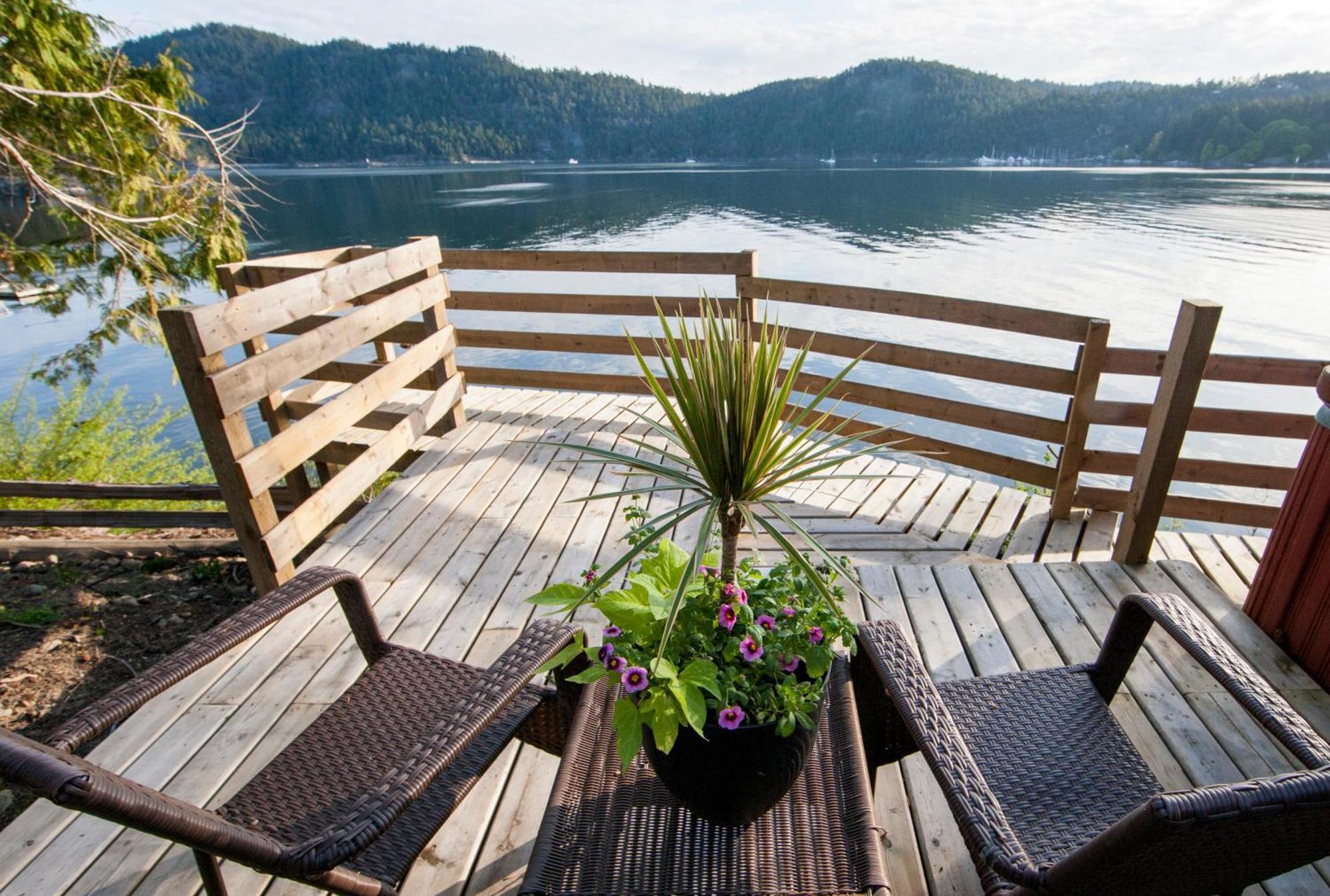 Shangrila Waterfront Vacation Home Bedwell Harbour Extérieur photo